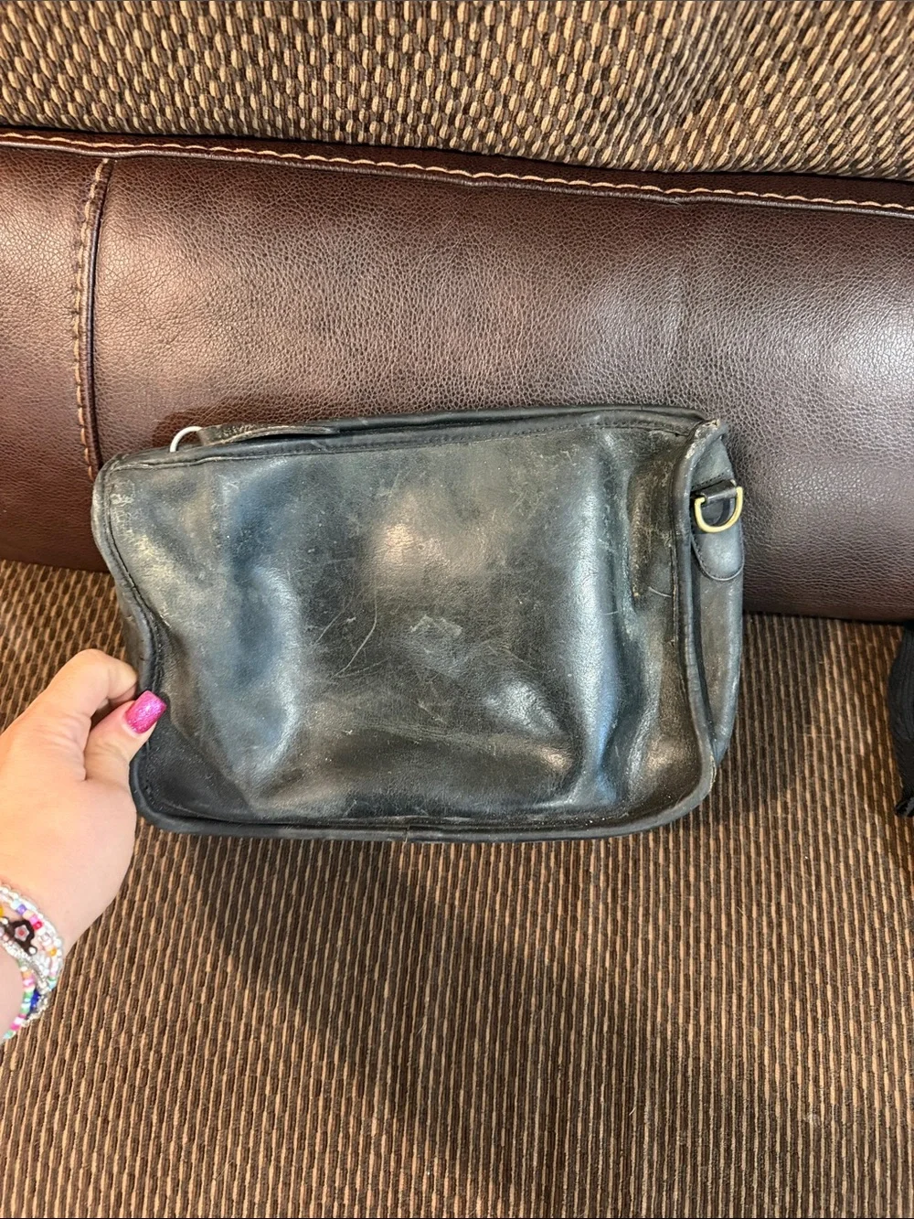VTG 80’s leather coach bag needs rehab